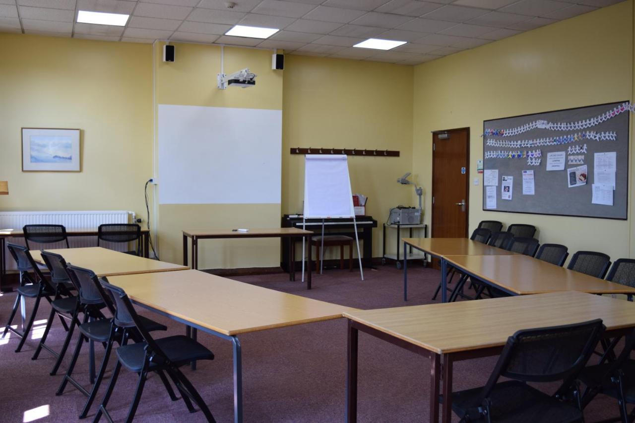 Ludlow Mascall Centre Экстерьер фото