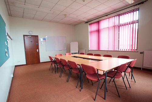 Ludlow Mascall Centre Экстерьер фото