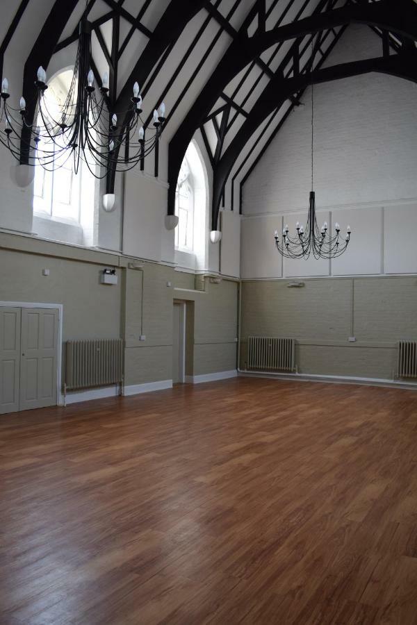 Ludlow Mascall Centre Экстерьер фото